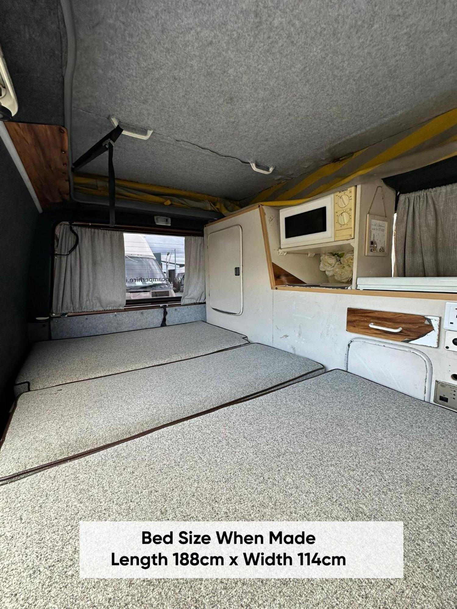 Retro Camper Hire Discover Ireland Dublin Bagian luar foto