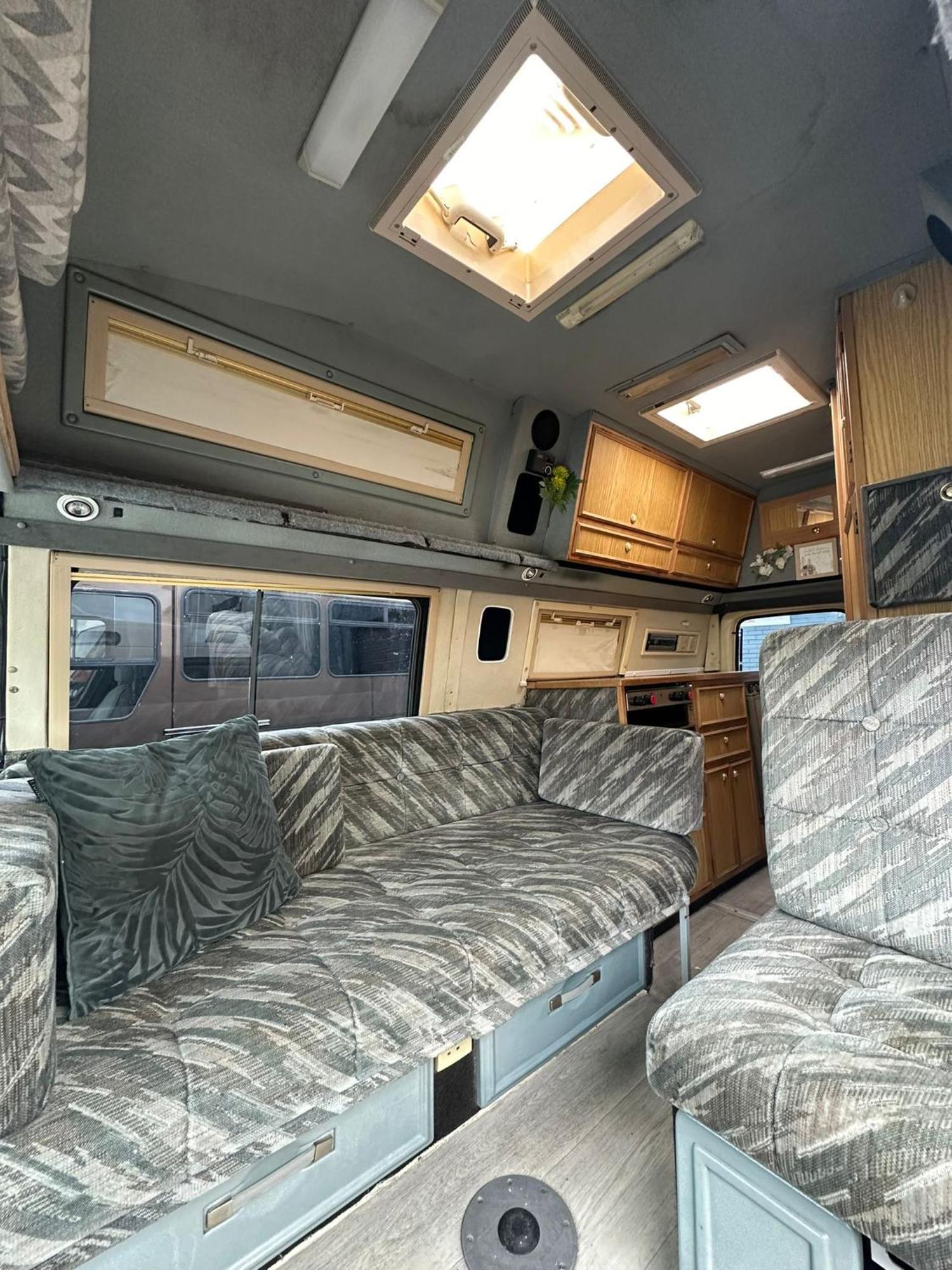 Retro Camper Hire Discover Ireland Dublin Bagian luar foto