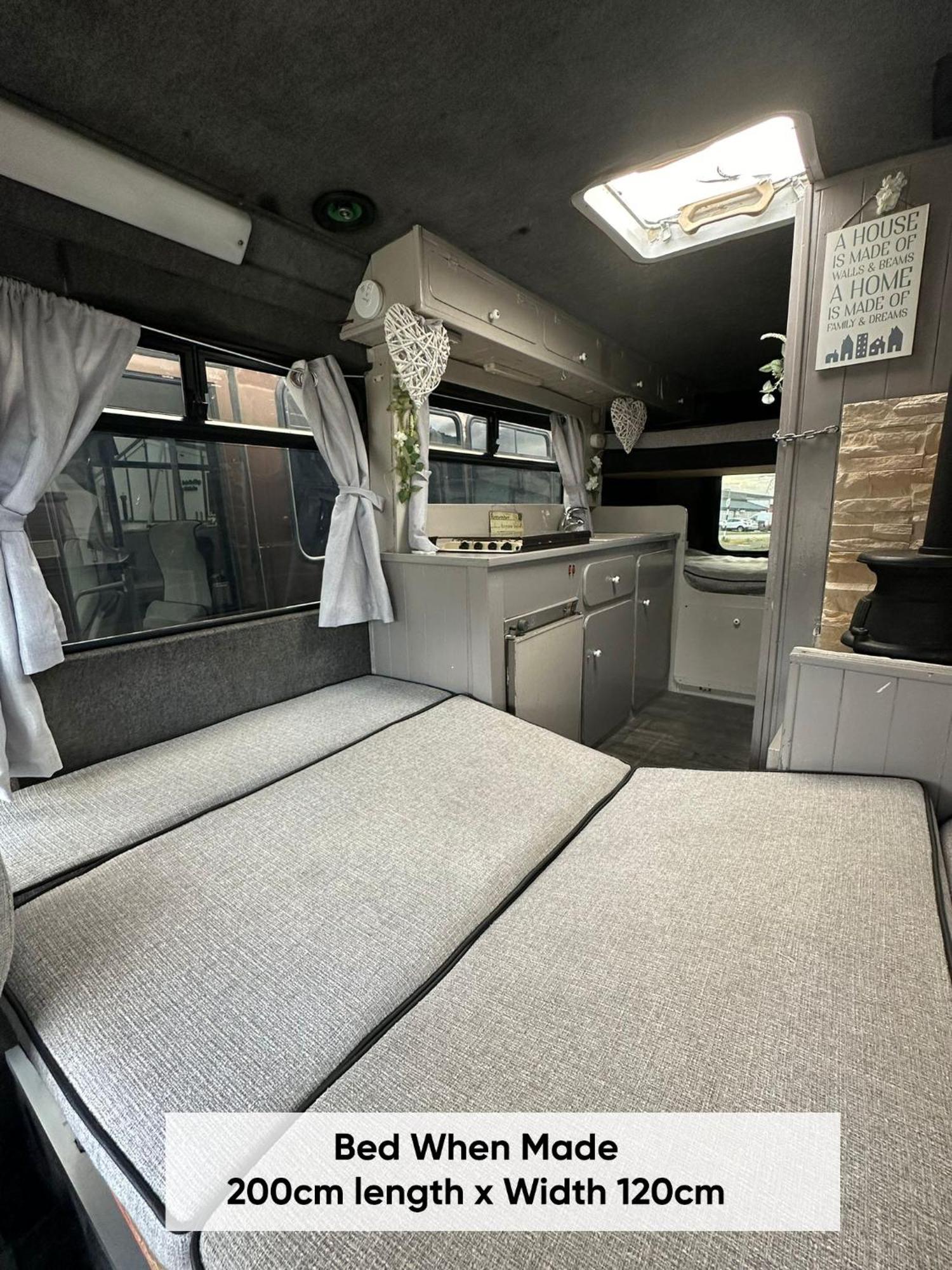 Retro Camper Hire Discover Ireland Dublin Bagian luar foto