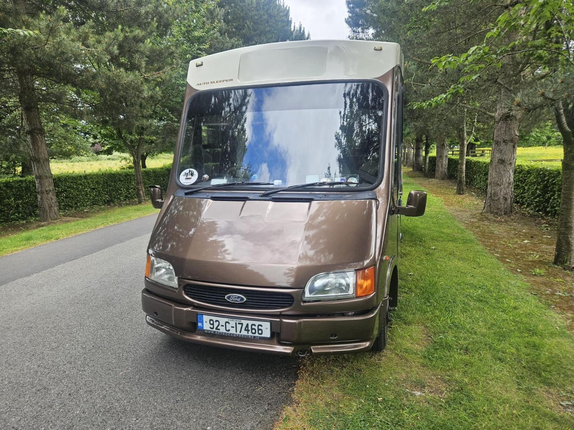 Retro Camper Hire Discover Ireland Dublin Bagian luar foto