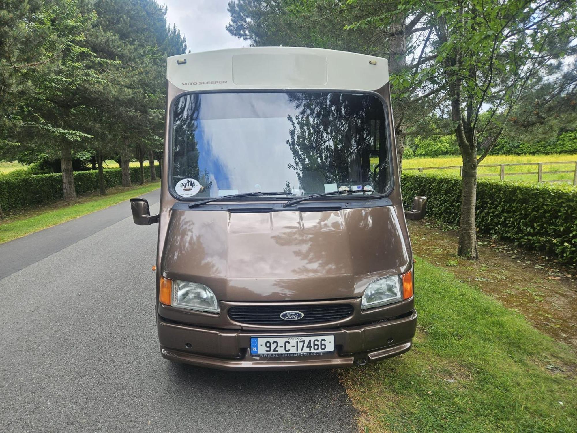 Retro Camper Hire Discover Ireland Dublin Bagian luar foto