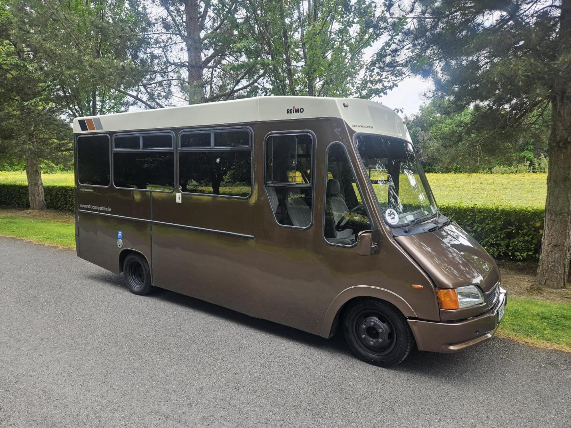 Retro Camper Hire Discover Ireland Dublin Bagian luar foto