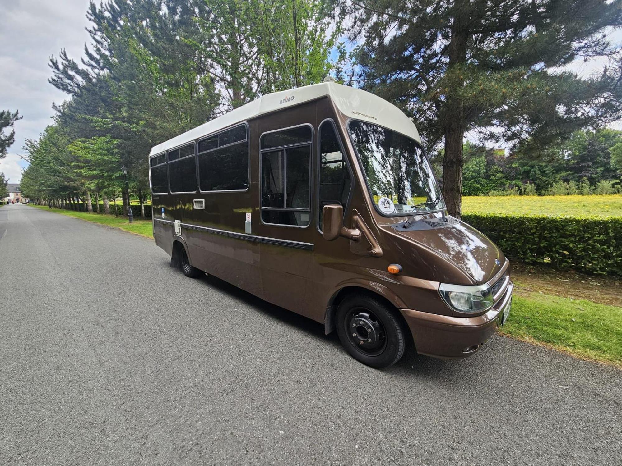 Retro Camper Hire Discover Ireland Dublin Bagian luar foto