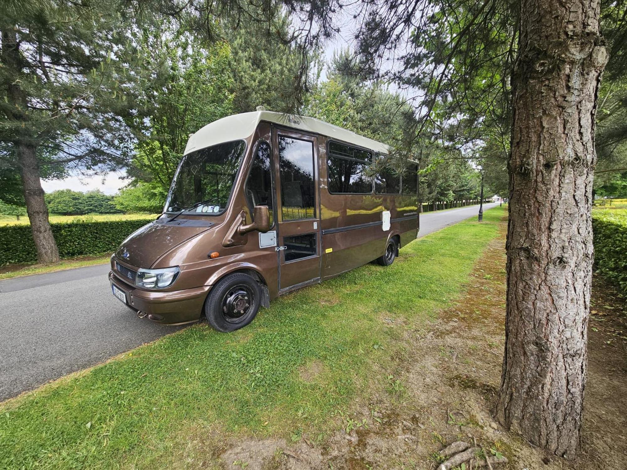 Retro Camper Hire Discover Ireland Dublin Bagian luar foto