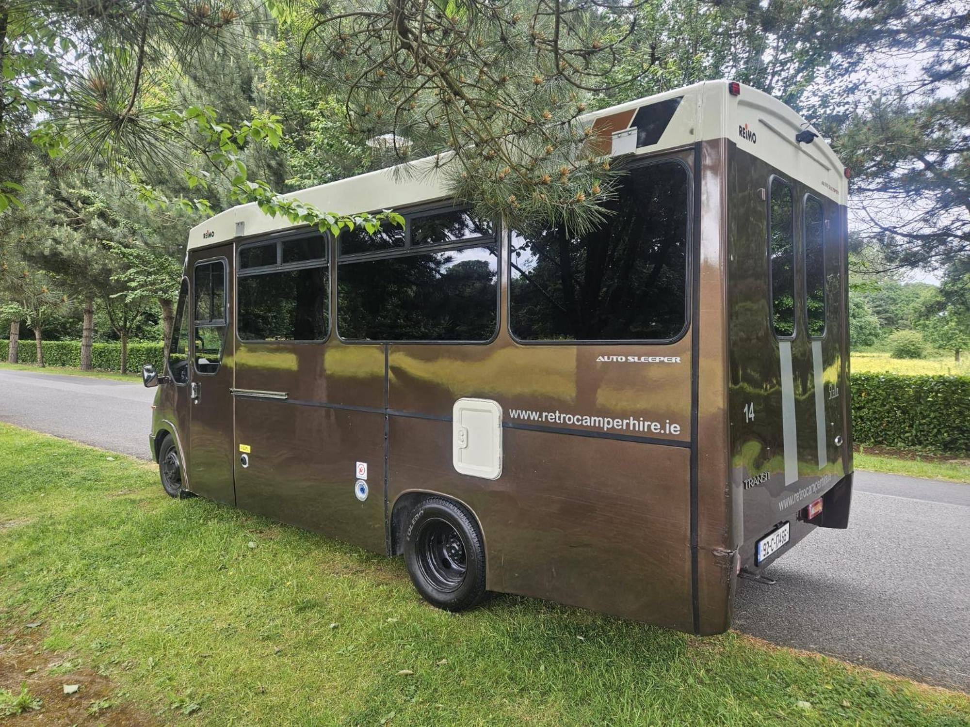 Retro Camper Hire Discover Ireland Dublin Bagian luar foto
